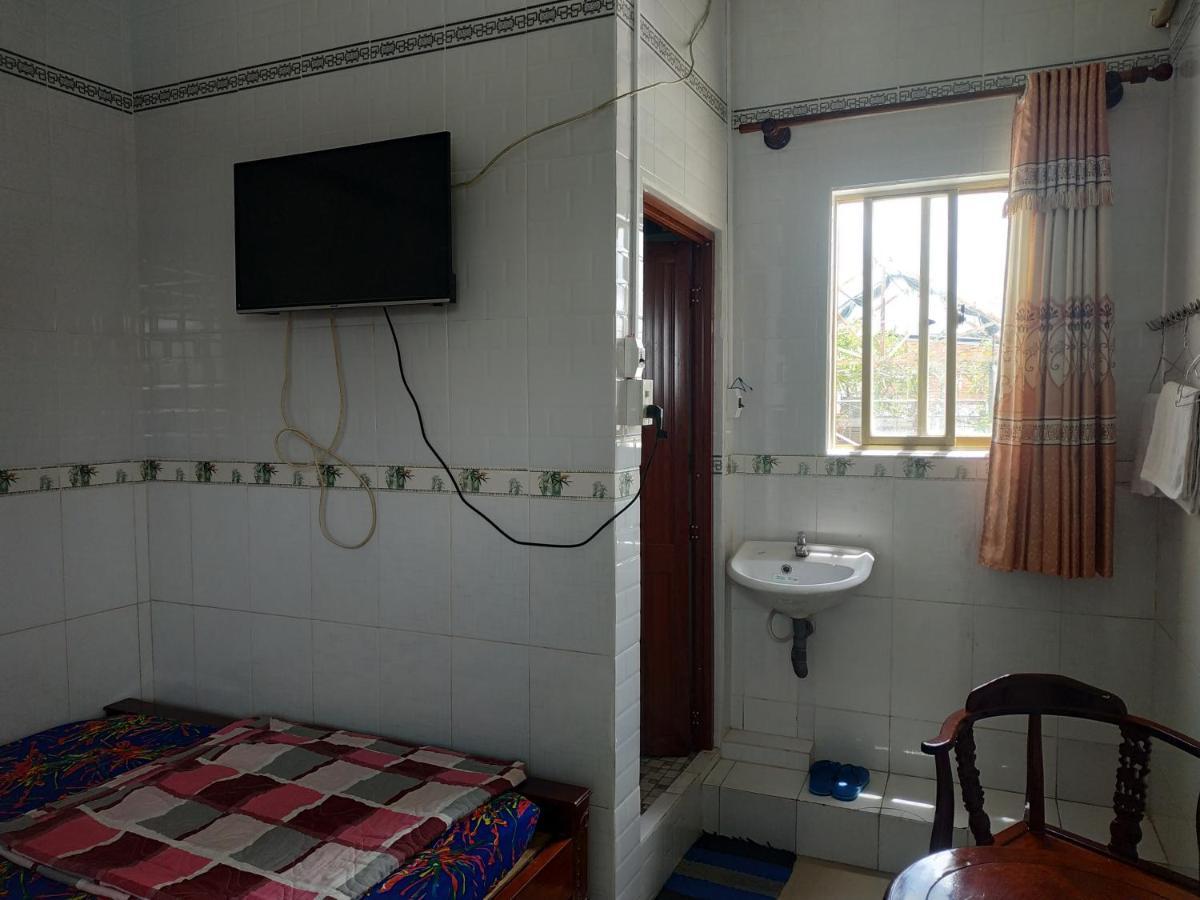 Nhà Nghỉ Xuân Biển Cao Lãnh Exterior foto